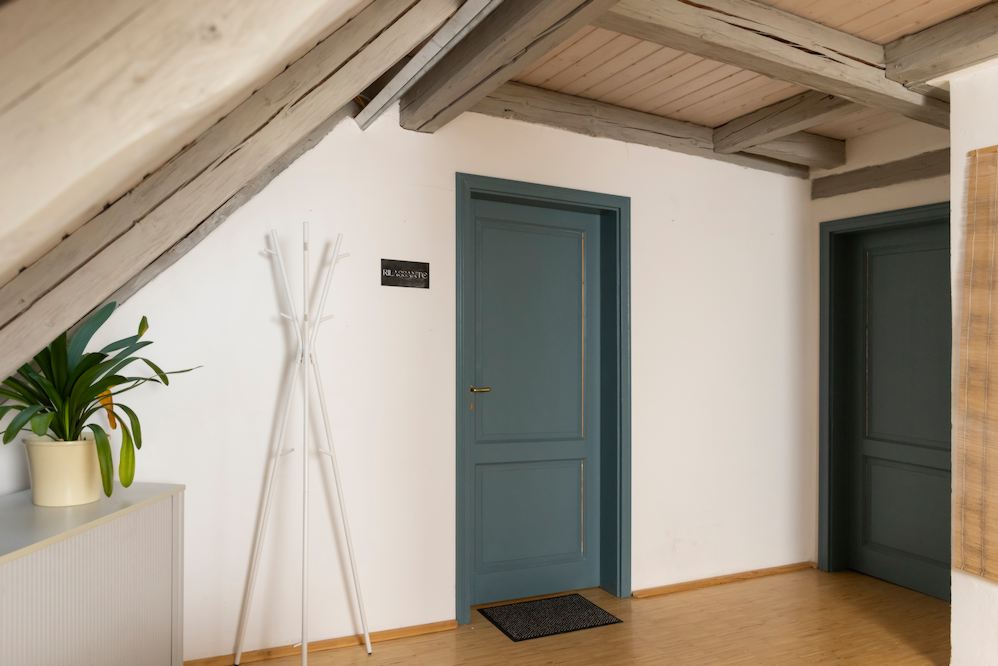 Eingangsbereich im 2. OG vor den Räumen 3.02 und 3.01-1